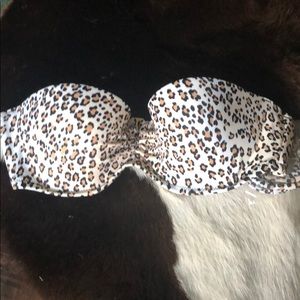 Victoria’s Secret Leopard Print Bikini Top 34B